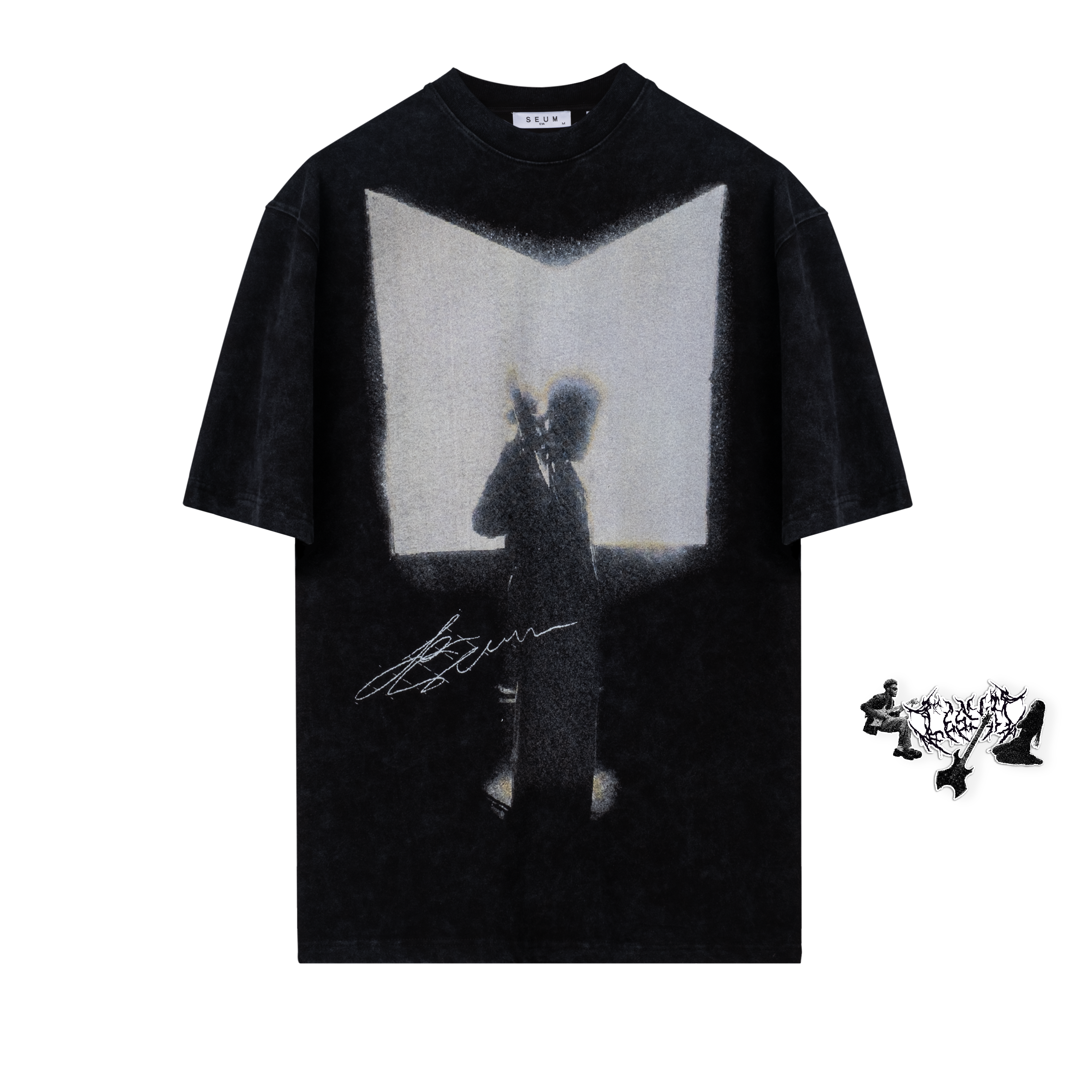 Eva queen tee shirt hotsell